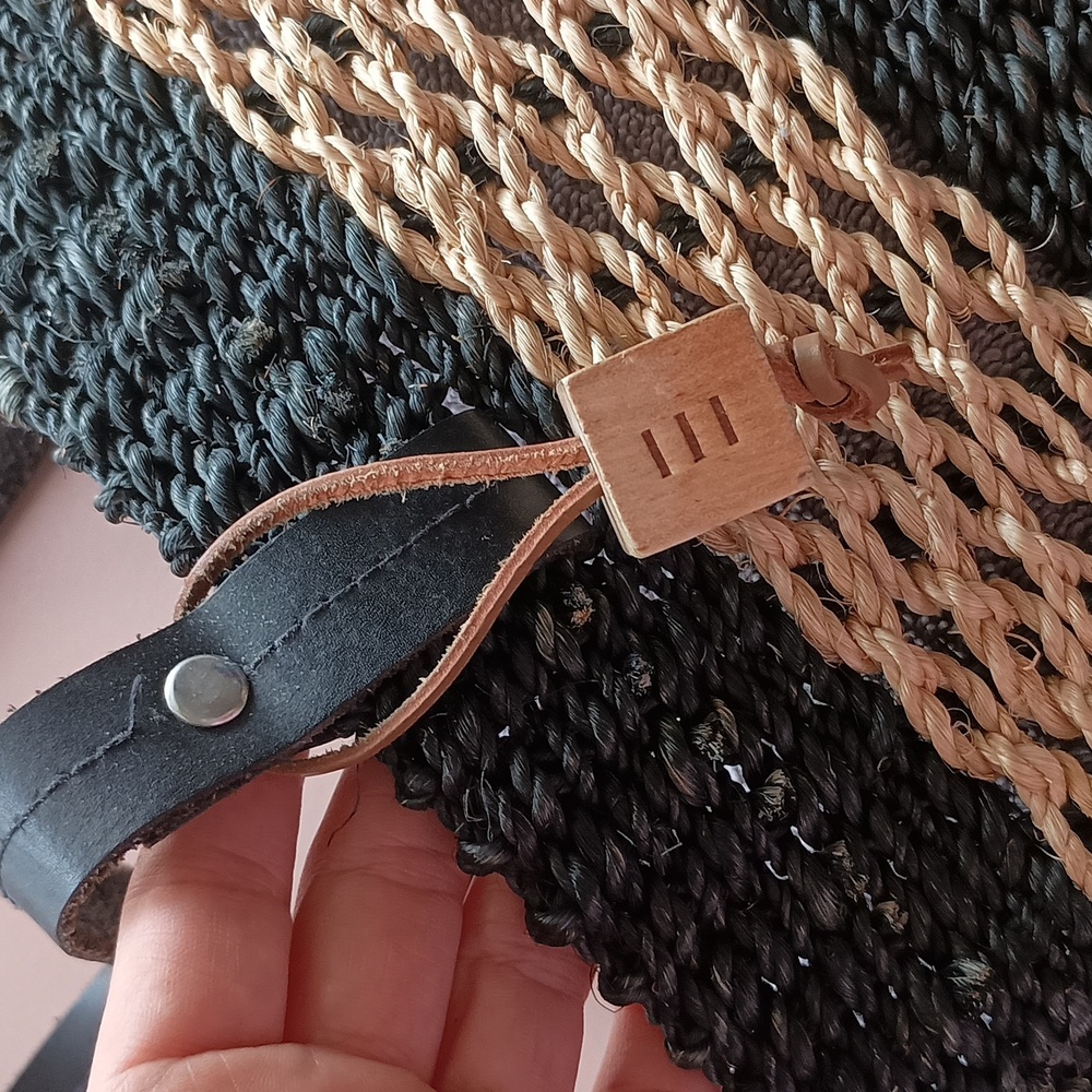 Espirt Raffia Tote - Picture 11 of 11